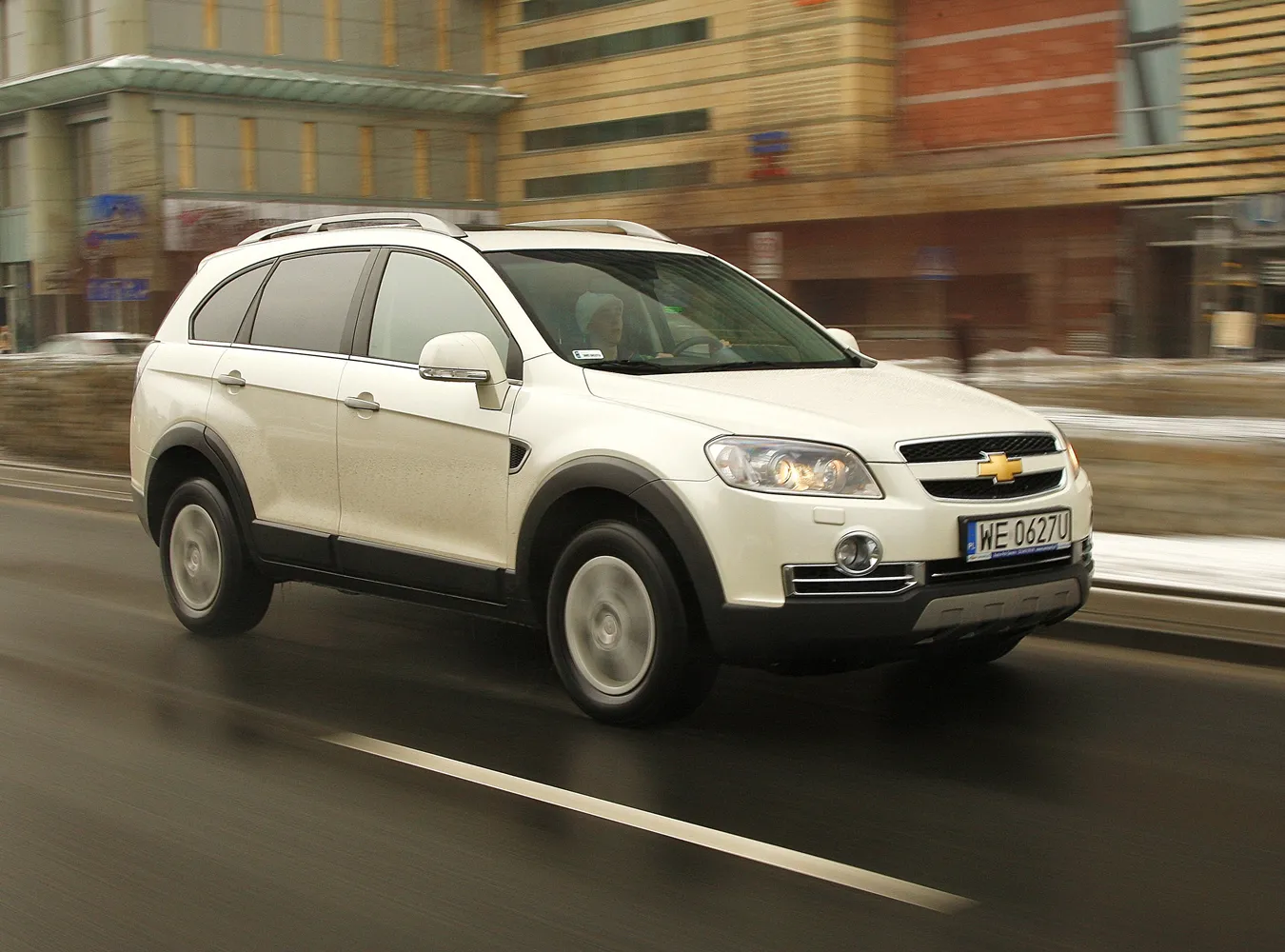 1917670-chevrolet-captiva-8.jpg