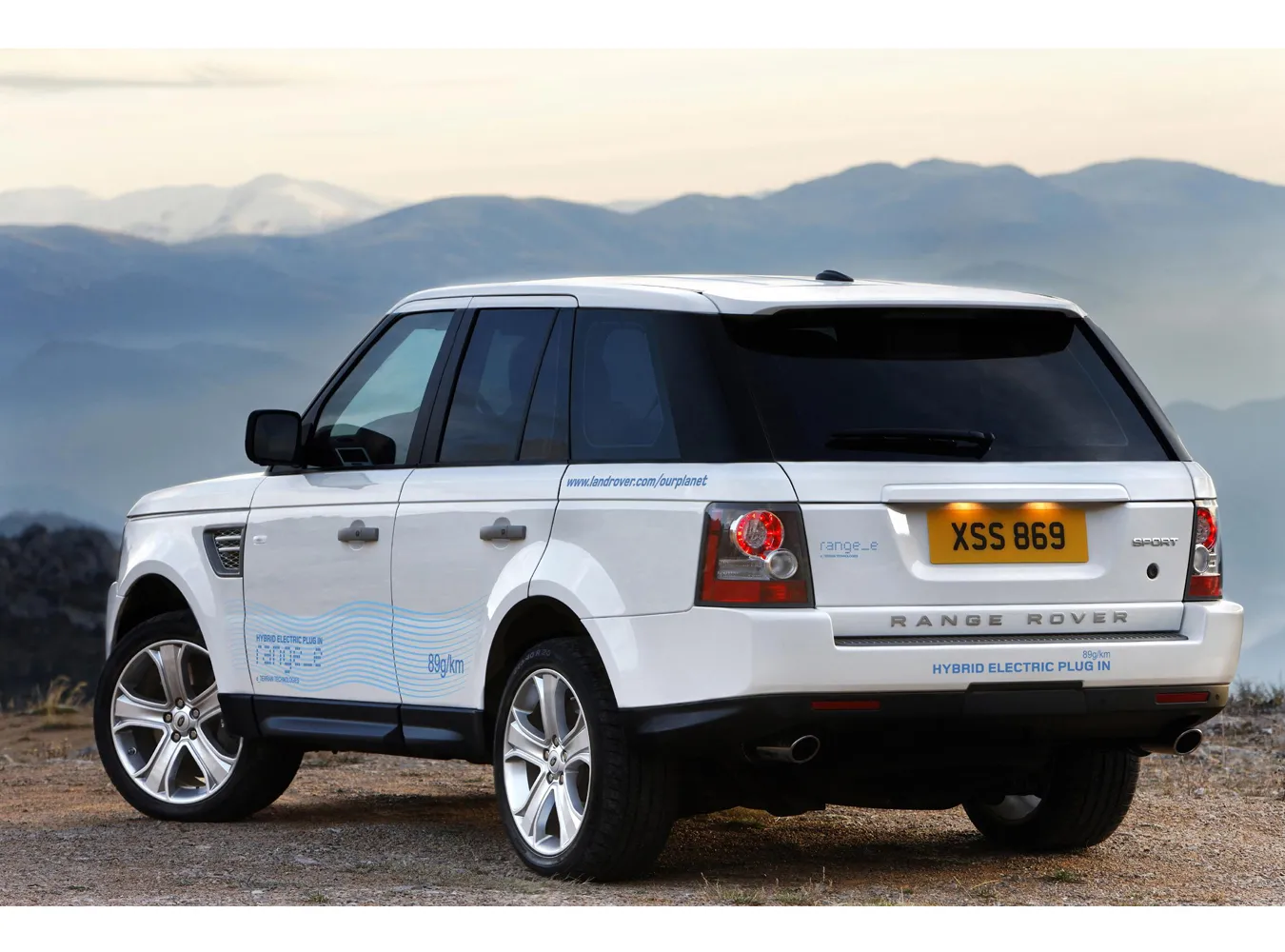 1822778-land-rover-range-e-1.jpg