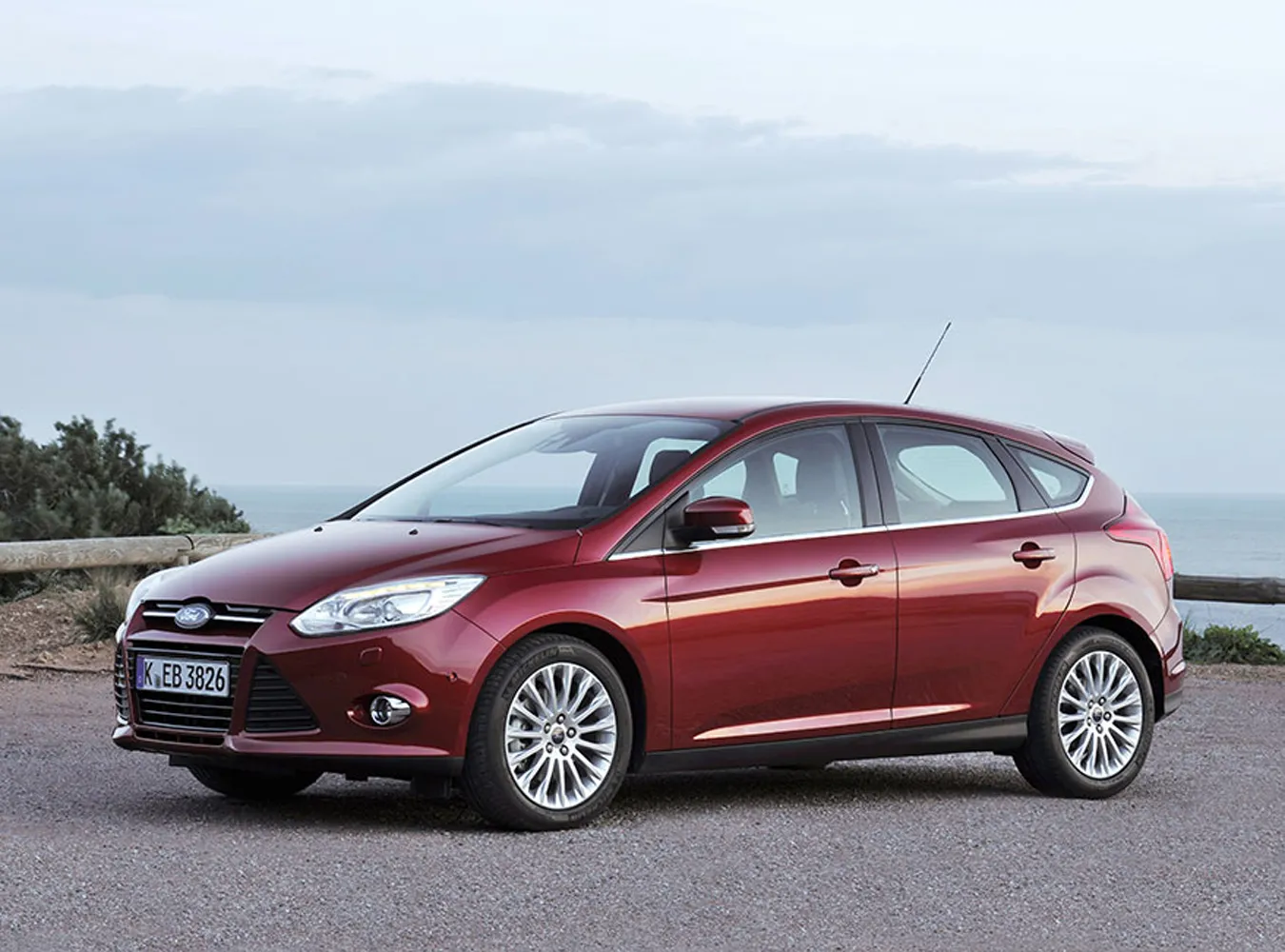 1827209-allnewfordfocus-029.jpg