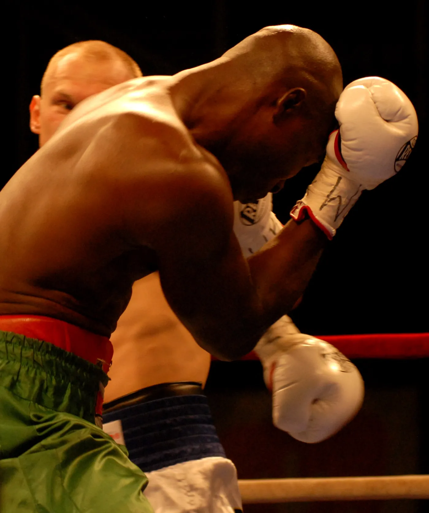 15.12.2007. Rzeszow Hala Na Podpromiu. Gala boksu zawodowego . Walka pomiedzy Krzysztodem Diablo Wlodarczykiem a Alory  quot;Terrible quot; Mensah. Walke prze KO wygral Wlodarczyk. Fot. Bartosz Frydrych