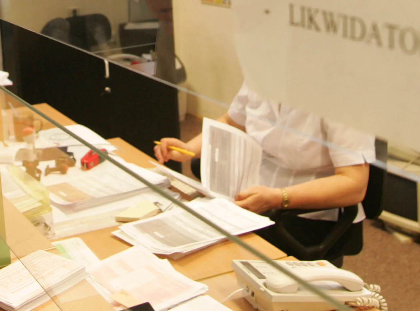 Urzędniczka ukradła setki tysięcy złotych