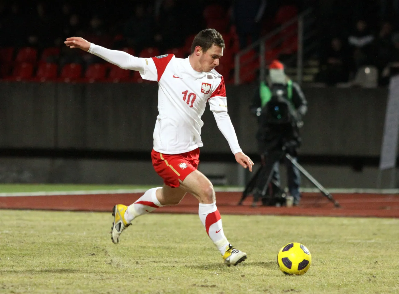 Dwie zmiany w składzie Polaków na mecz z Francją