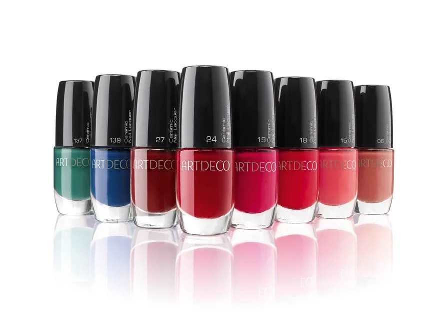 2246996-reihe-8naillacquer.jpg