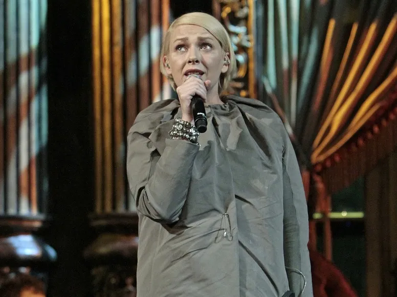 Nosowska prawie genialna