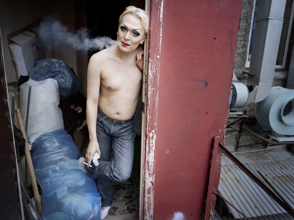 Rafał Milach zaprasza do pokoi siedmiu Rosjan