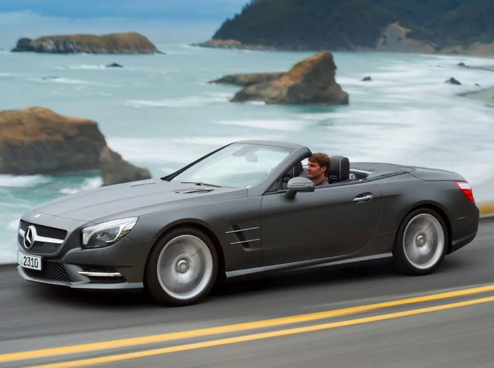 2858805-14-2012-mb-sl-leak2.jpg