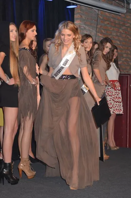 3407100-miss-warszawy-2012.jpg