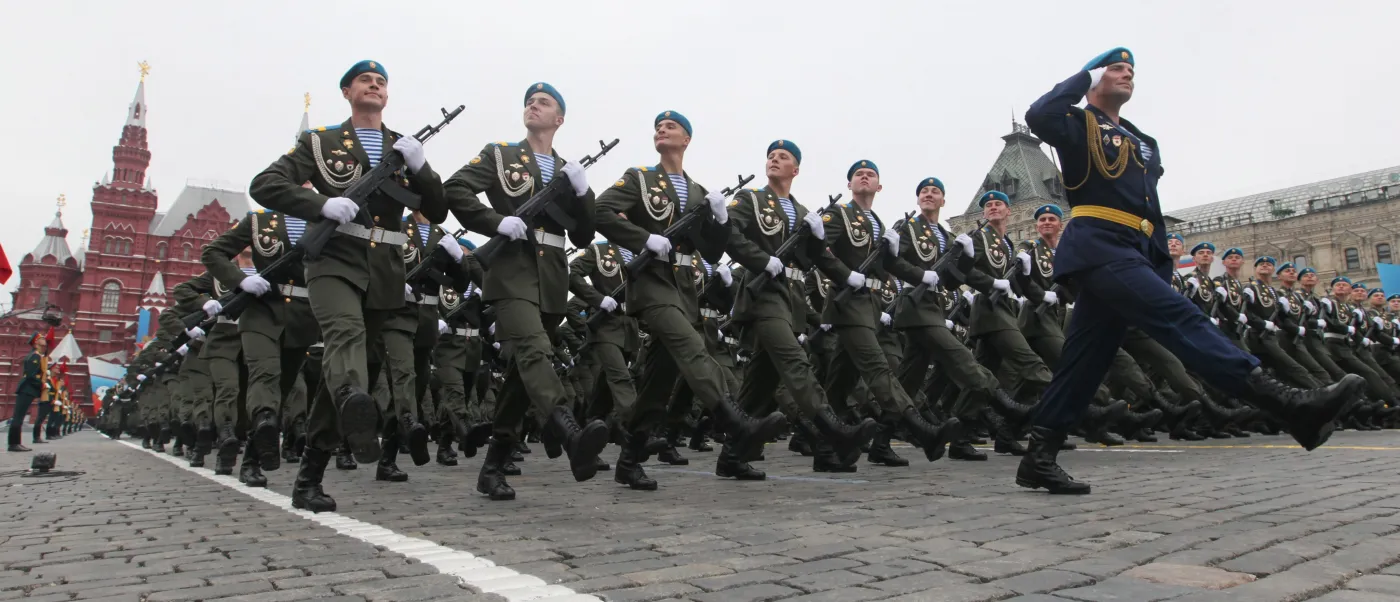 3467868-defilada-w-moskwie.jpg