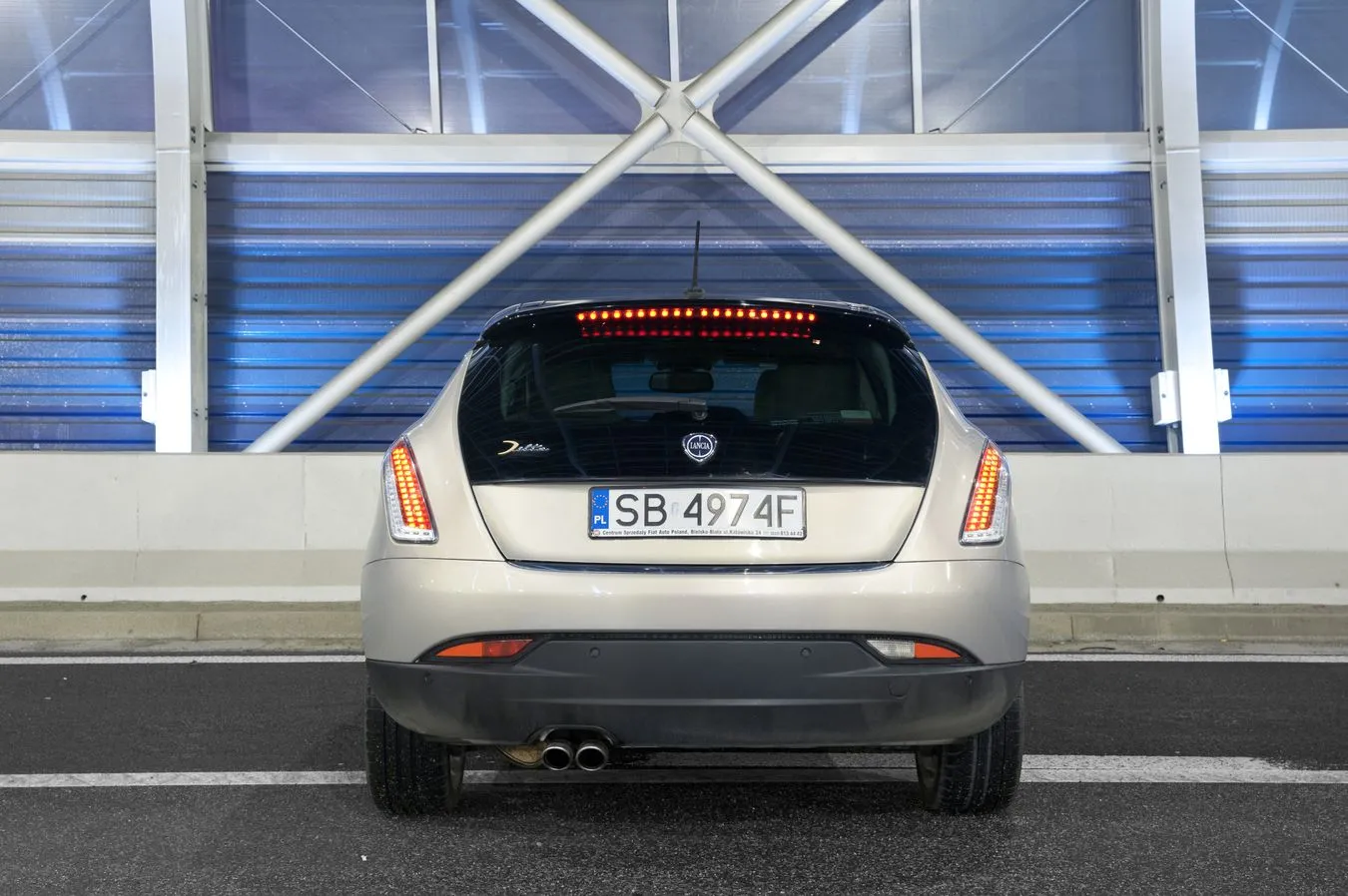 3114153-lancia-delta-seria-1.jpg