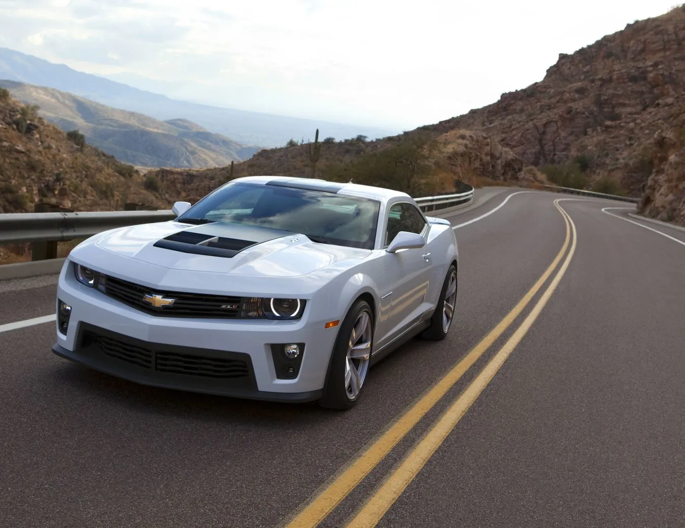 3148696-chevrolet-camaro-zl1.jpg