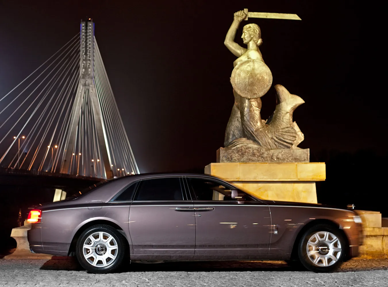 Z drogi! Legenda motoryzacji wjeżdża nad Wisłę