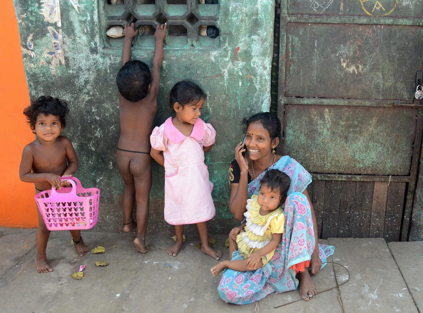 Żyją w nędzy, ale komórki mają