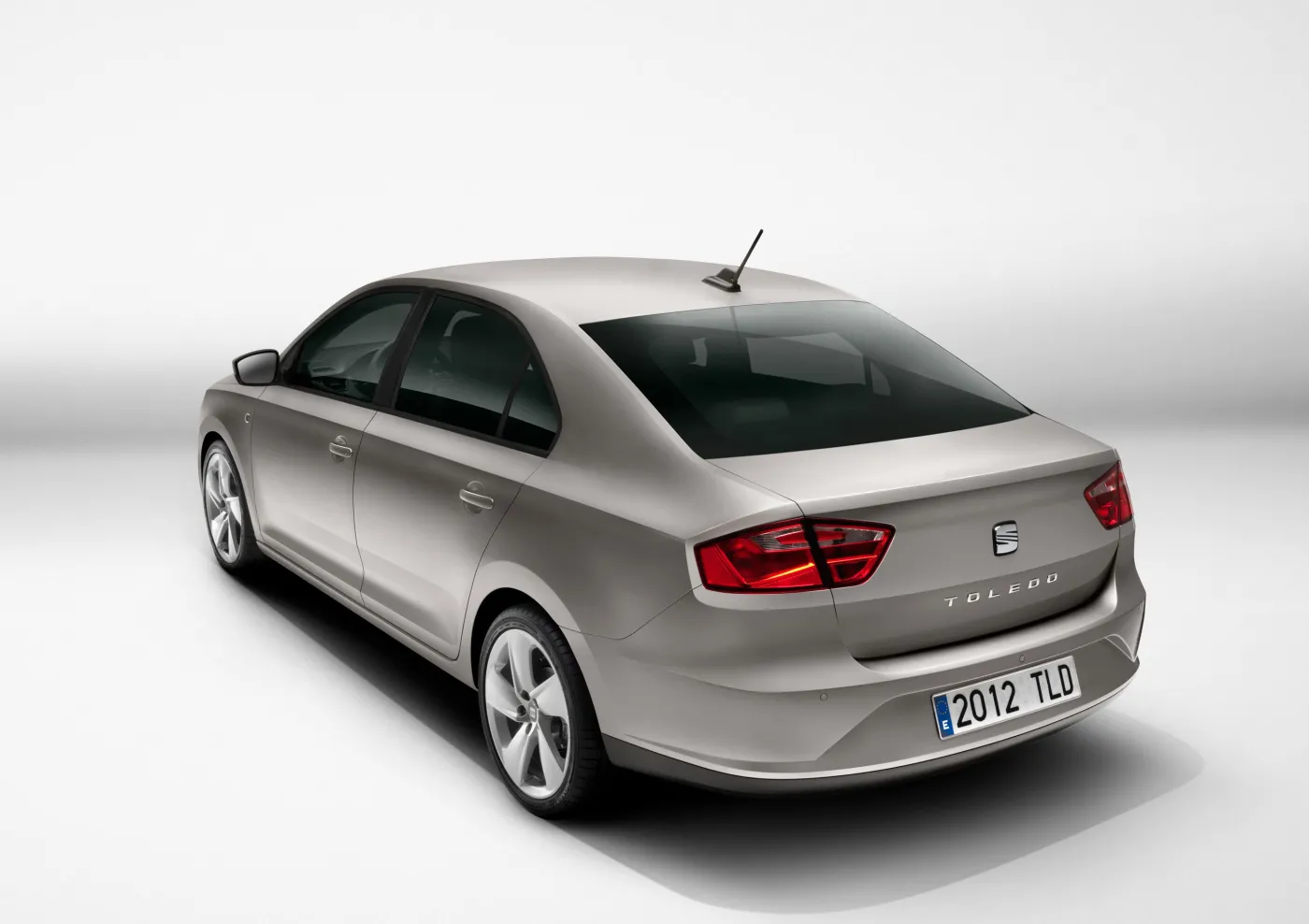 Seat toledo wraca do nas! Zobacz pierwsze zdjęcia nowości