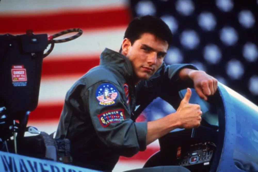 3728102-tom-cruise-w-top-gun.jpg