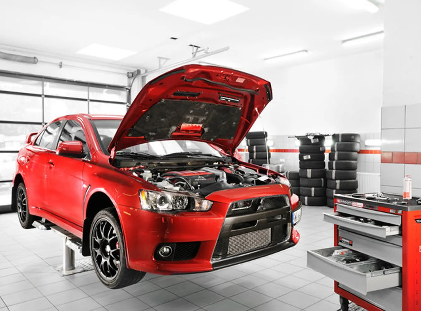 Nowe samochody sprzedają nawet 20 tys. taniej