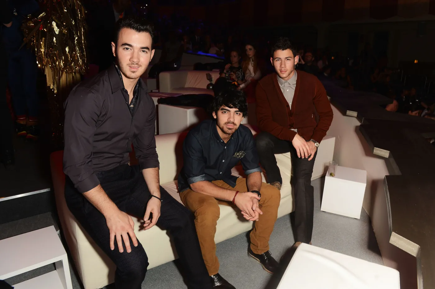 4262260-the-jonas-brothers.jpg