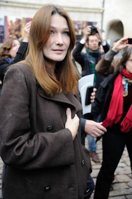4297381-carla-bruni-sarkozy.jpg