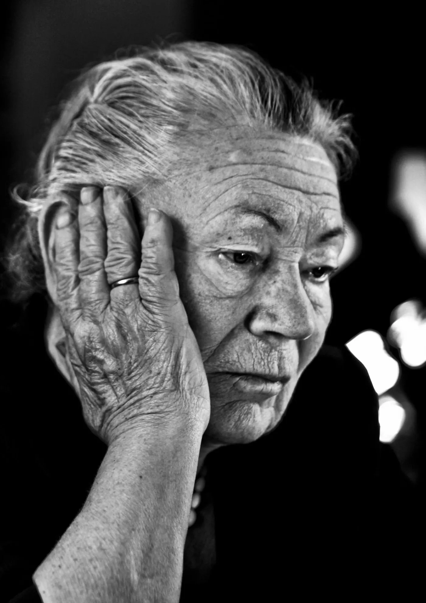 Sekcja zwłok Walentynowicz. Nie ma dowodów na wybuch w tupolewie