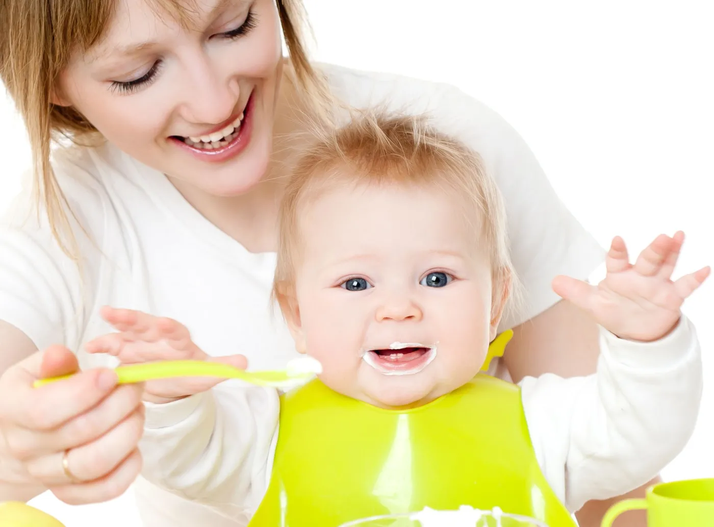 Mama karmi niemowlę