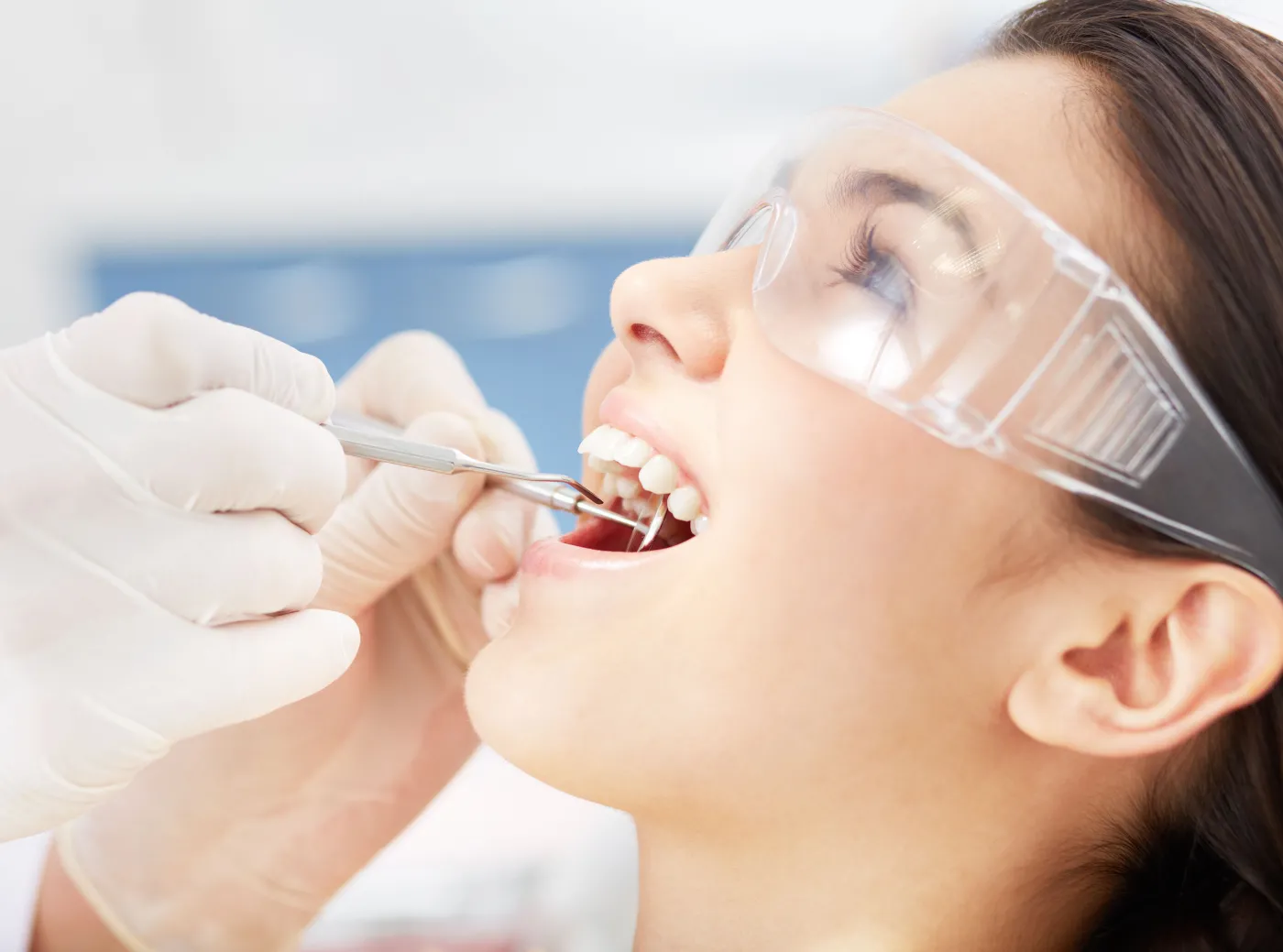 Kobieta u dentysty