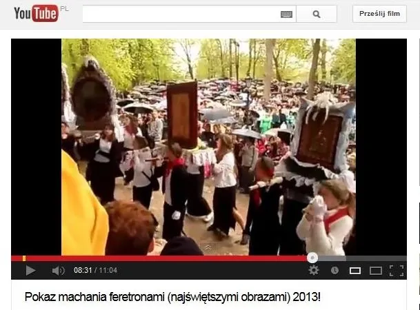 Zawody w machaniu świętymi obrazami. Brzmi jak absurd?