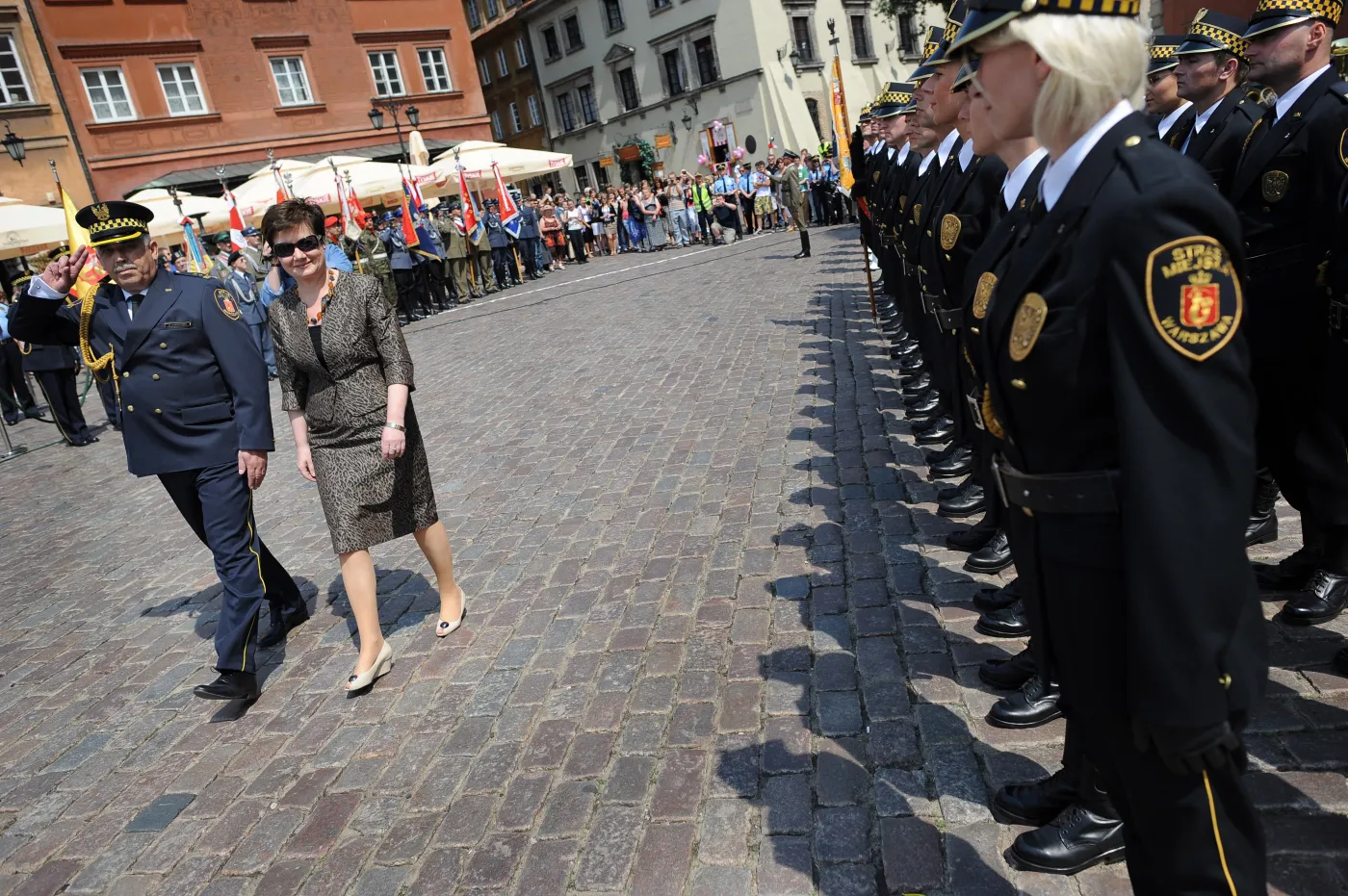 Komendant straży miejskiej, Zbigniew Leszczyński, jechał 100 km/h przez Warszawę