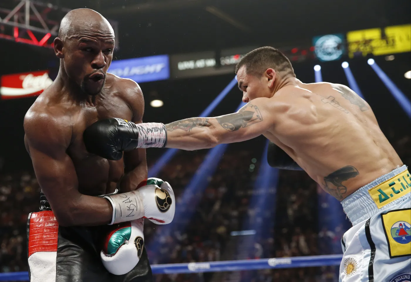 Floyd Mayweather mistrzem świata WBA i WBC