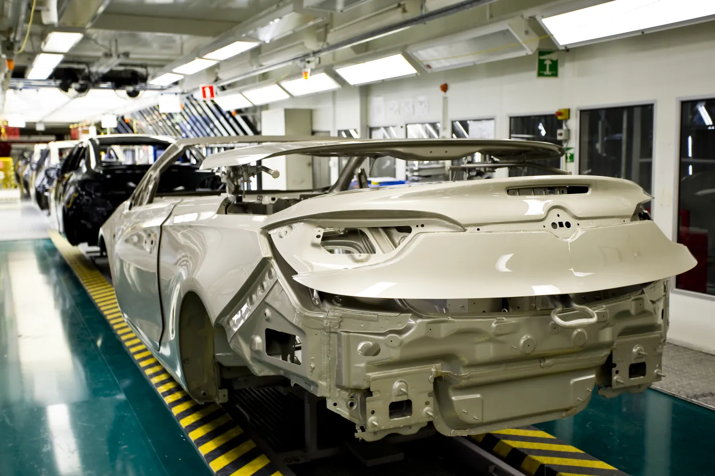 Polacy wyprodukują samochody nowej marki! Fabryka Opla w Gliwicach dostała zlecenie. Zdjęcia