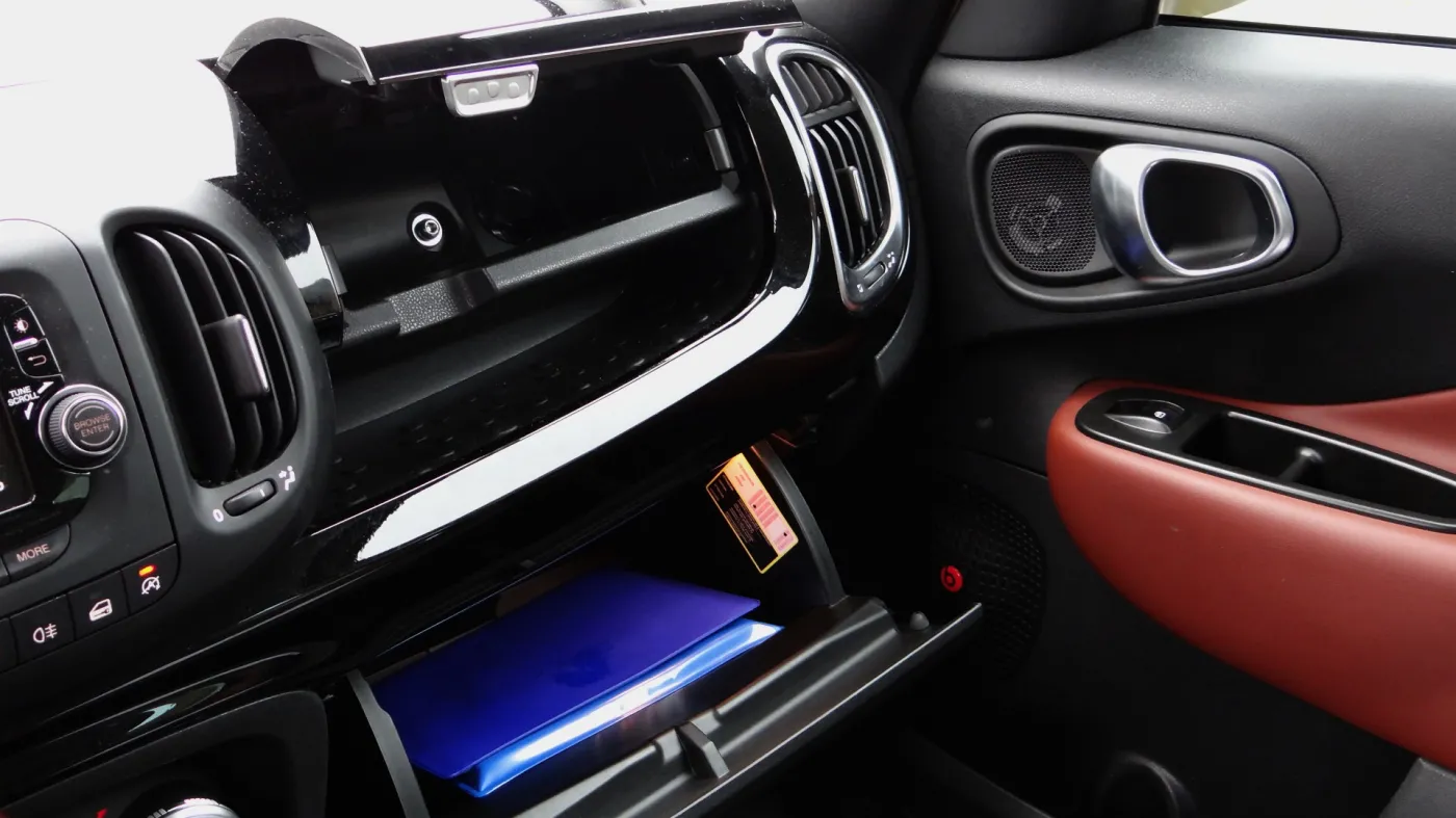 6311228-fiat-500l-trekking.jpg
