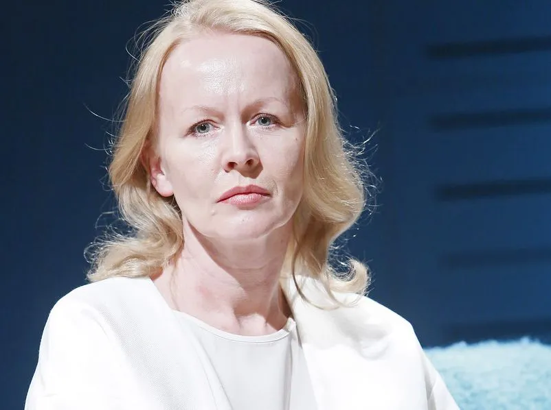 Krukówna ma problemy ze sobą: Do teatru przychodzi półżywa