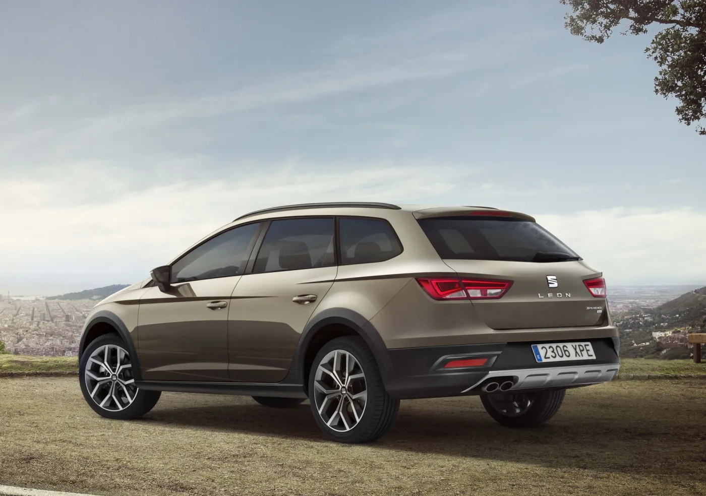 6558087-seat-leon-x-perience.jpg