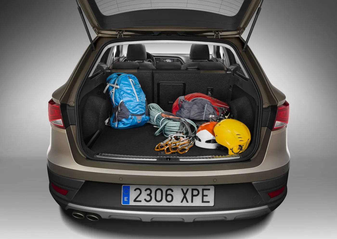 6558145-seat-leon-x-perience.jpg