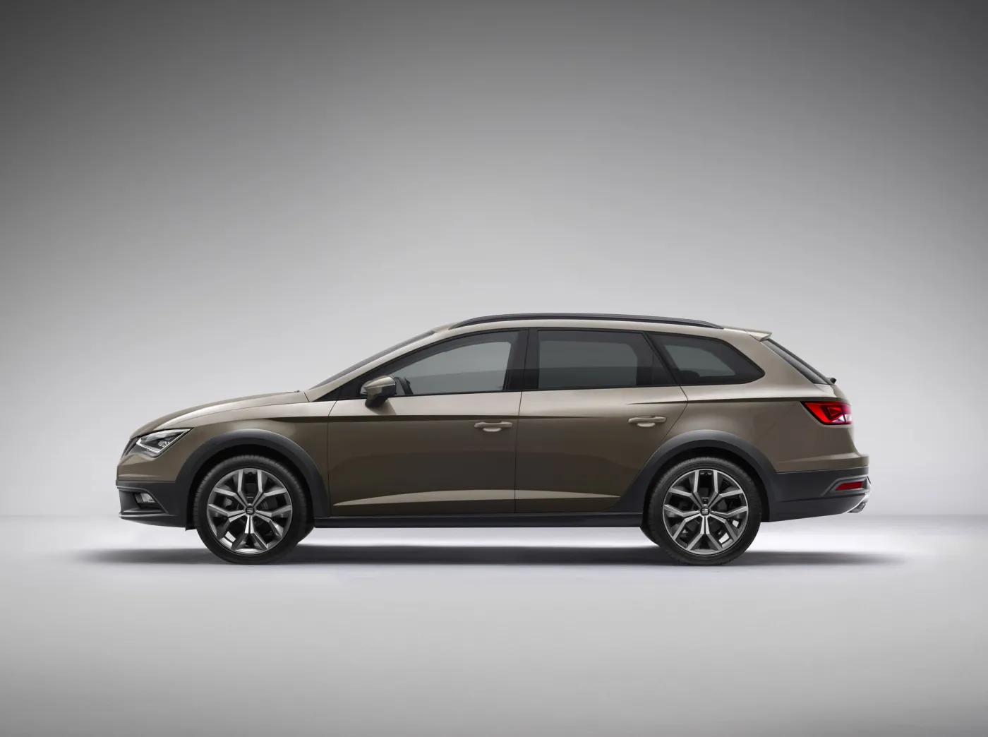 6558232-seat-leon-x-perience.jpg