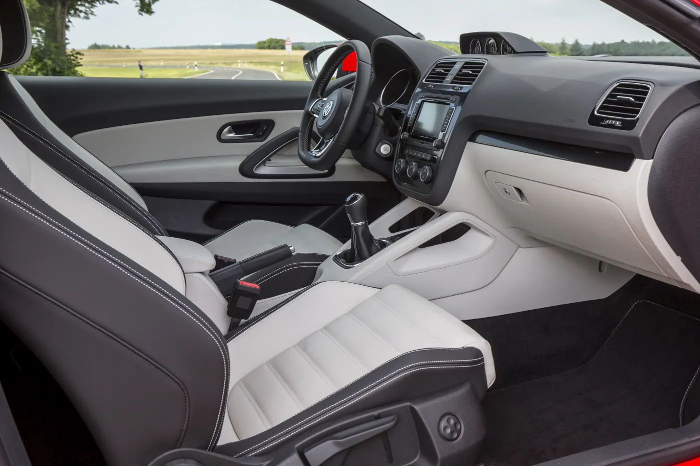 6696745-volkswagen-scirocco.jpg
