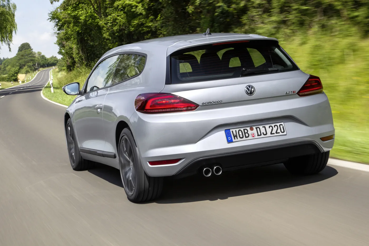 6696861-volkswagen-scirocco.jpg
