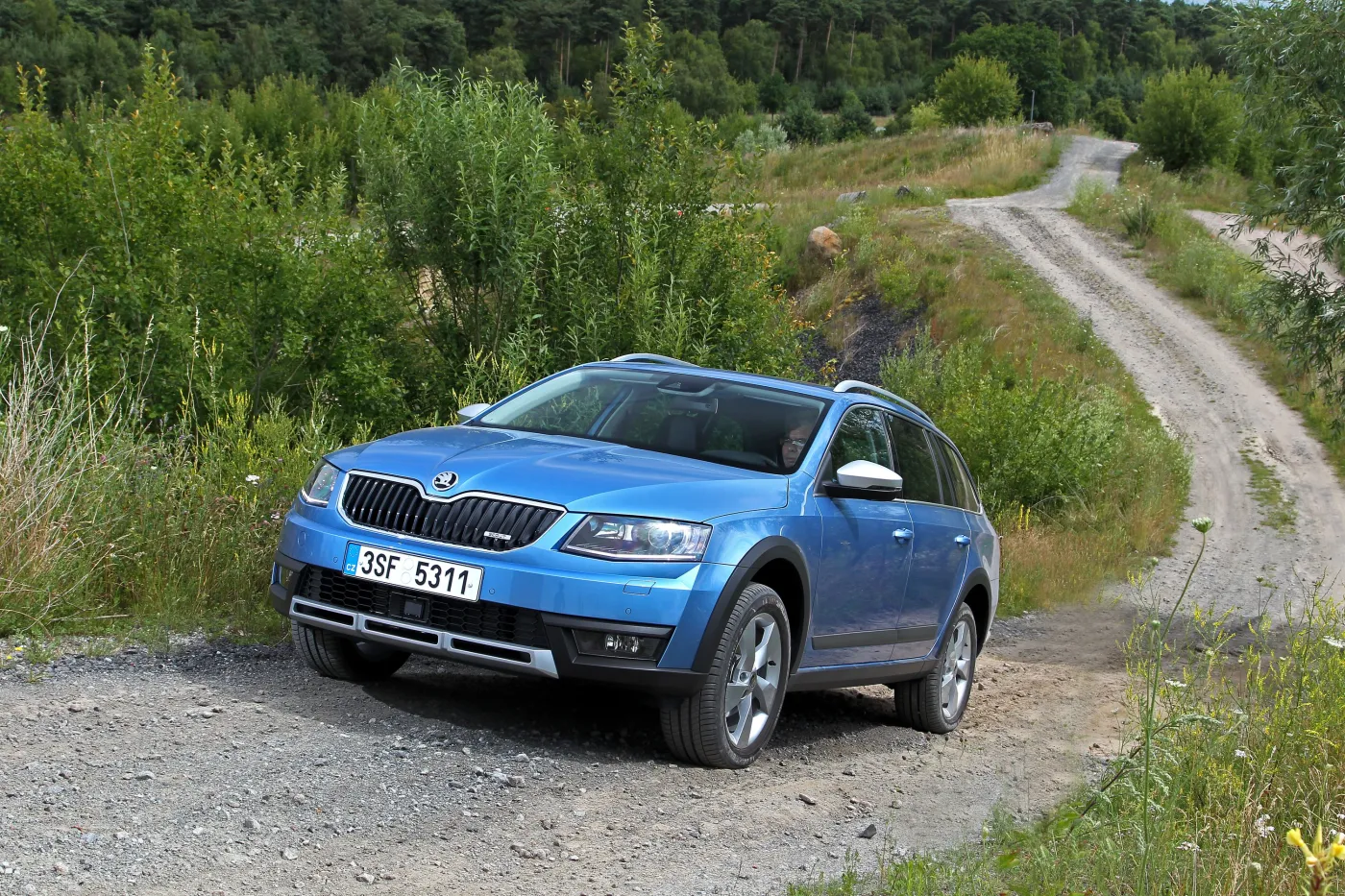 6675164-skoda-octavia-scout.jpg