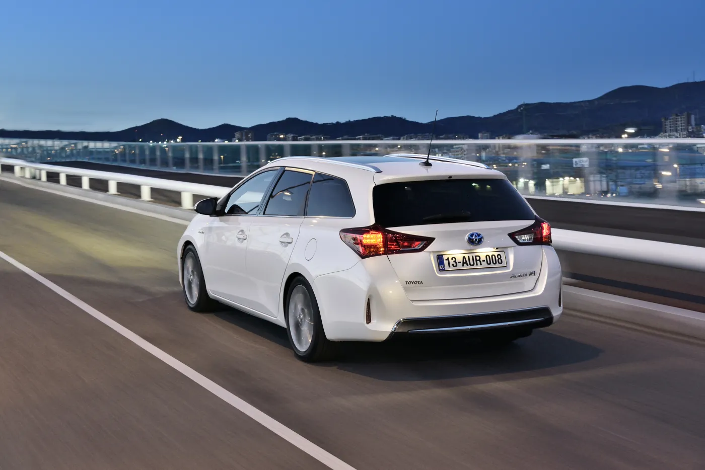 5080147-auris-ts-07-gms-2013.jpg