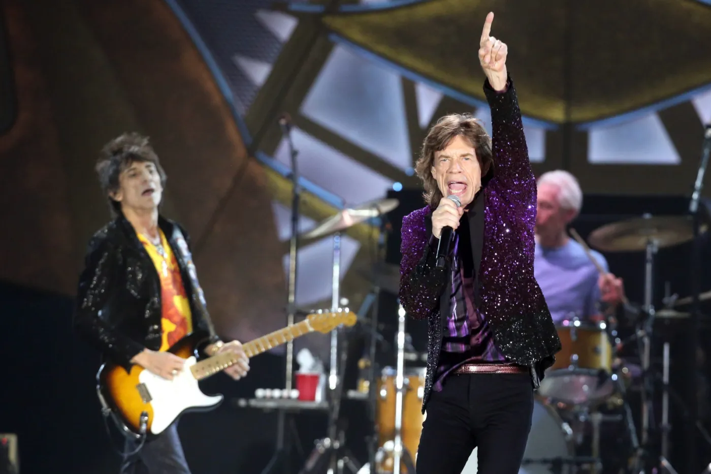 6389841-the-rolling-stones.jpg
