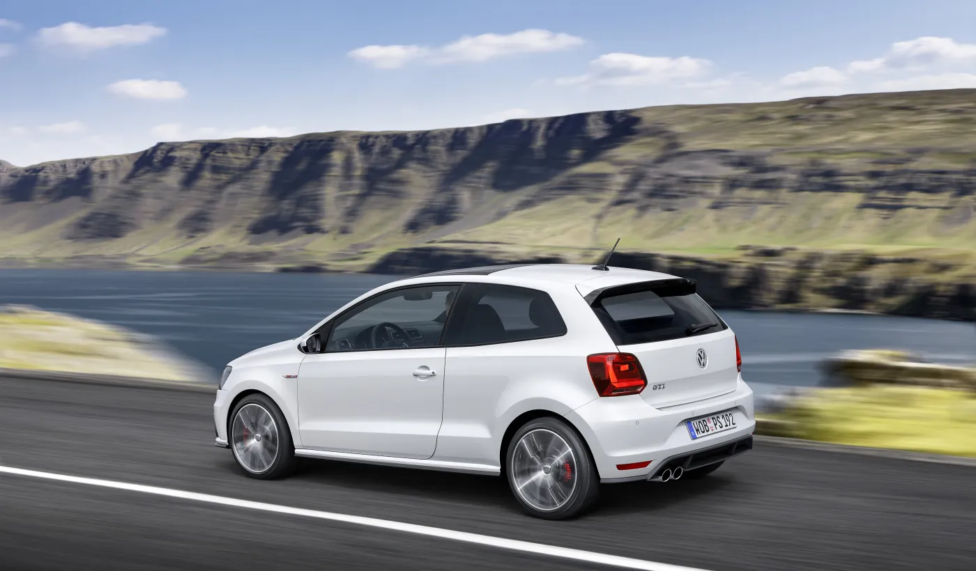 7109007-volkswagen-polo-gti.jpg