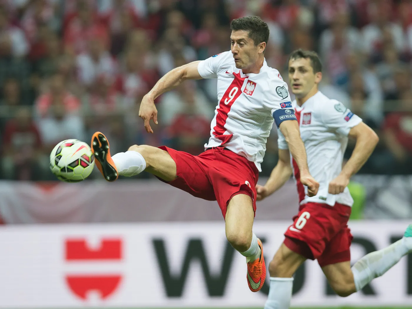 Adam Nawałka podjął decyzję. Robert Lewandowski na stałe kapitanem kadry