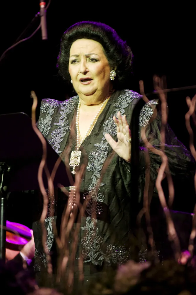 7229833-montserrat-caballe.jpg