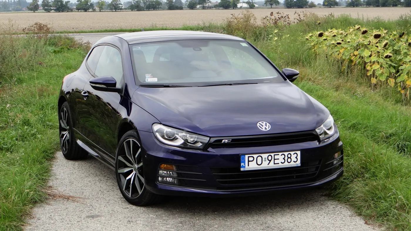 6862894-volkswagen-scirocco.jpg