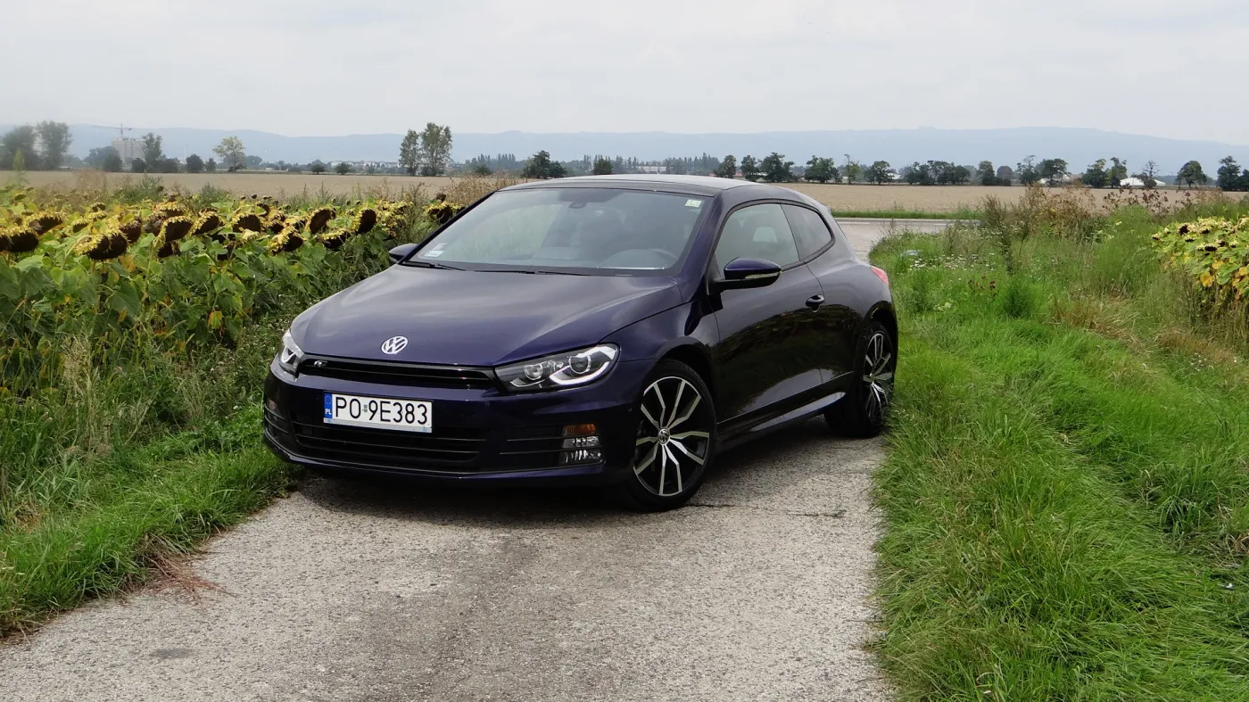 6862981-volkswagen-scirocco.jpg