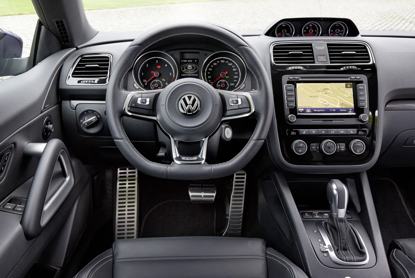 6863177-volkswagen-scirocco.jpg