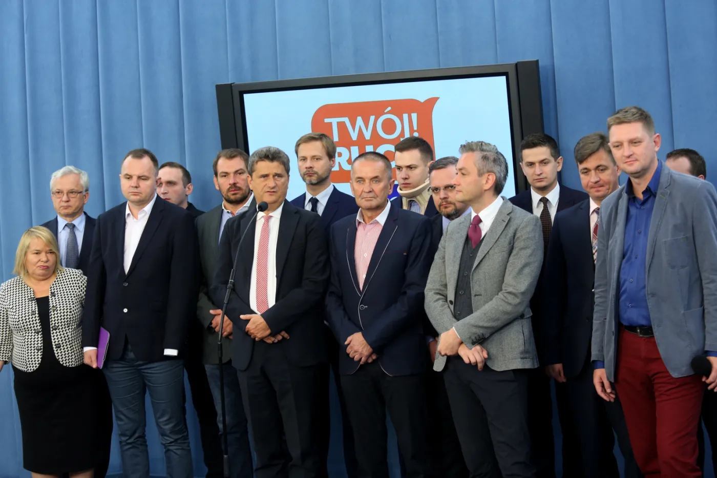 PO i PiS łeb w łeb, Korwin-Mikke i Palikot na dnie. SONDAŻ przed wyborami 