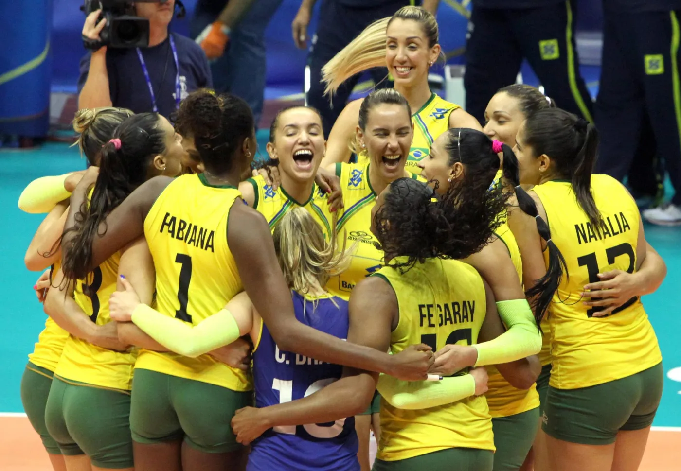 6871785-siatkarki-z-brazylii.jpg
