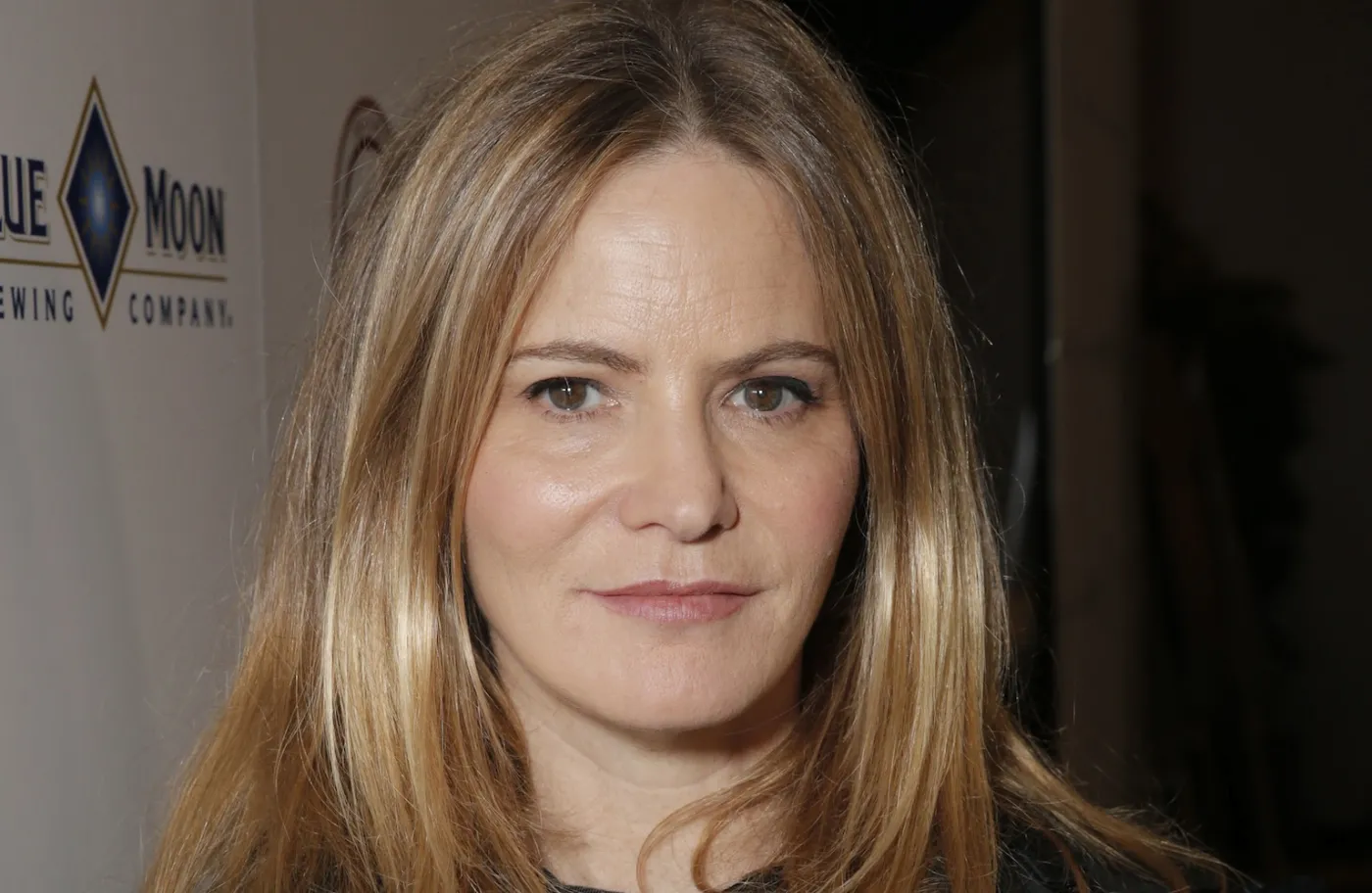 Jennifer Jason Leigh