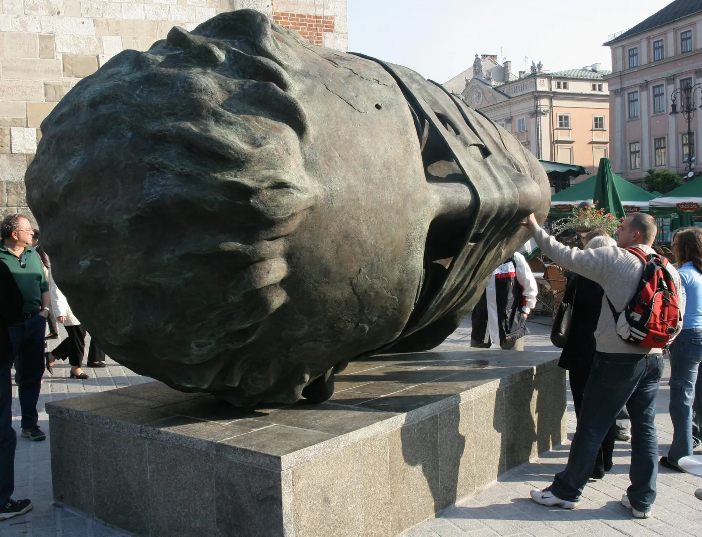 6924247-prace-igora-mitoraja.jpg