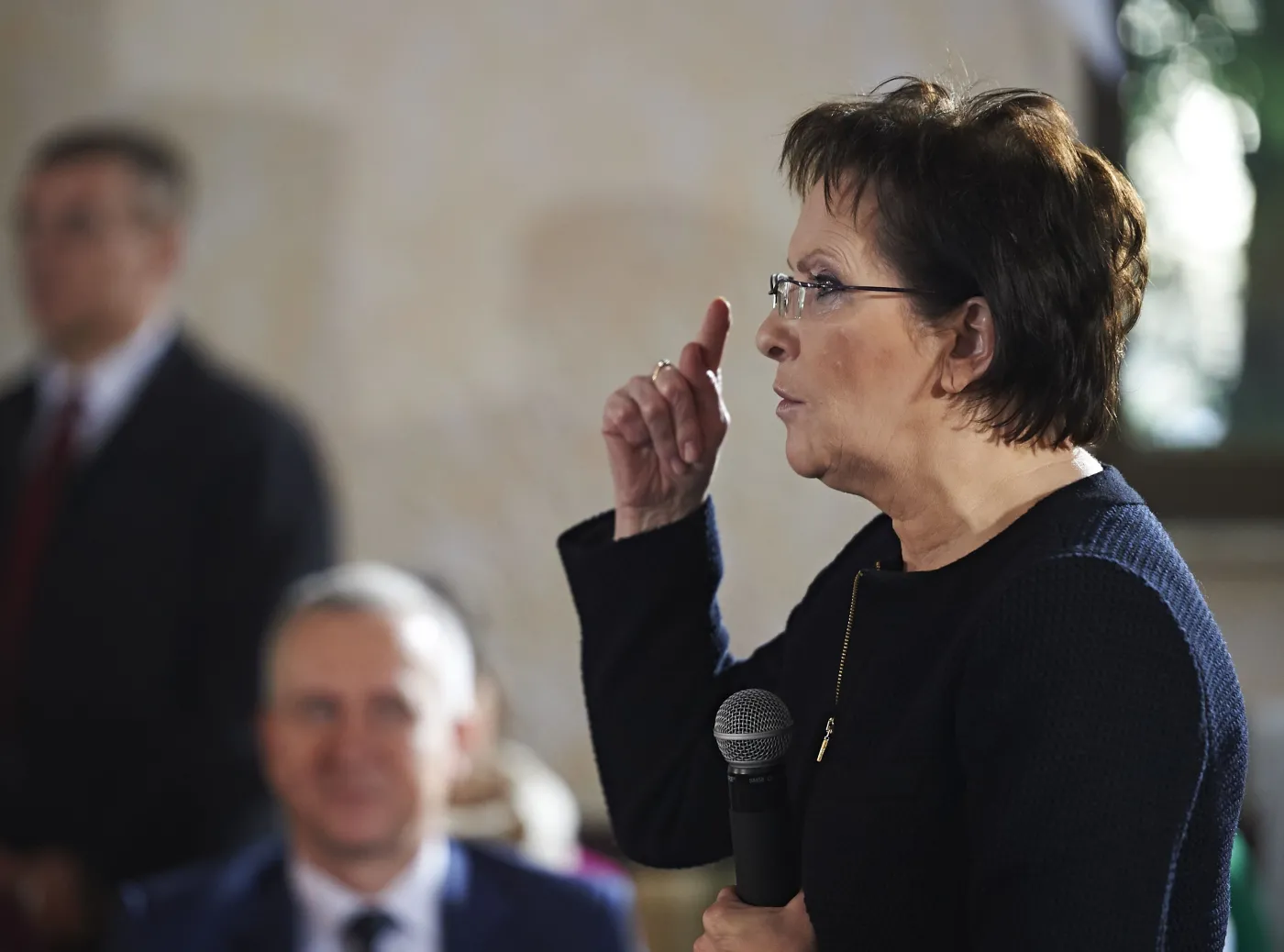 Kopacz tłumaczyła się w sprawie Smoleńska. Krzyki na spotkaniu: "Hańba!"