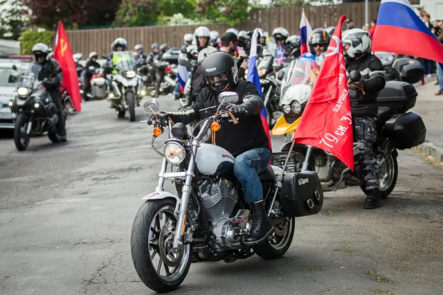 Szarpanina z Nocnymi Wilkami. Gruzini zdarli rosyjskie symbole z motocykli